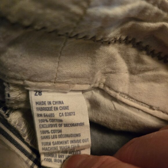 American Eagle Outfitters longer length mens shorts - Picture 4 of 4